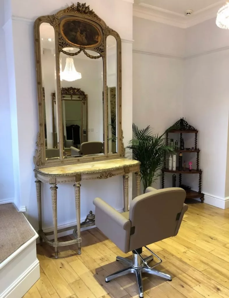 Luxury Hair Salon Lusso in Grantham